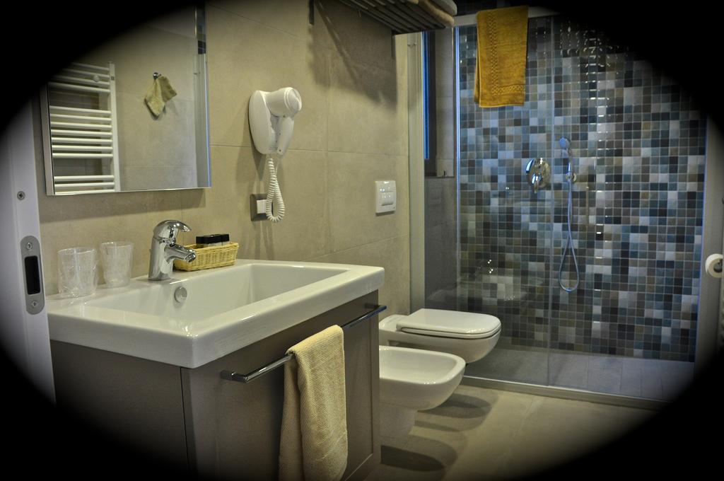 Heidi Bed And Breakfast Albavilla Room photo